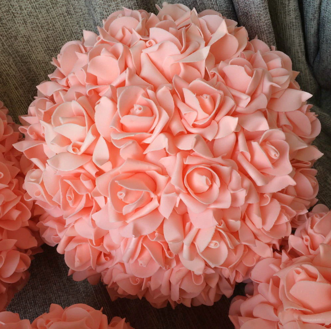 What Flowers Come In Natural Coral/Peach Colors?